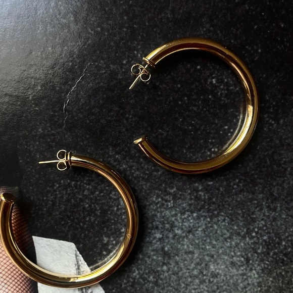 New Woman’s Boho Casual Medium Minimal Gold Tone Hoop Stud Earrings Earrings - Picture 7 of 16